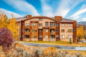 Cozy Crestview Condo